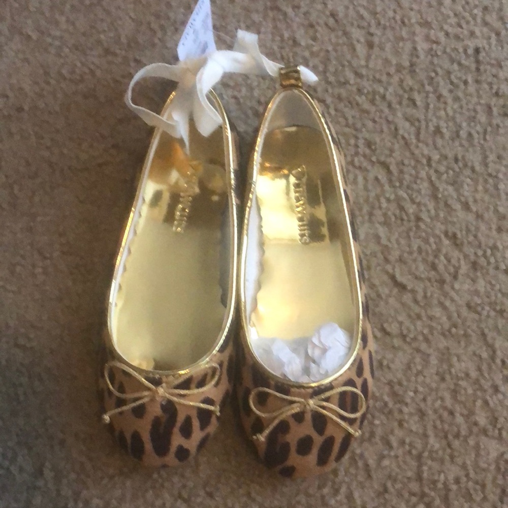 Leopard ballet flats